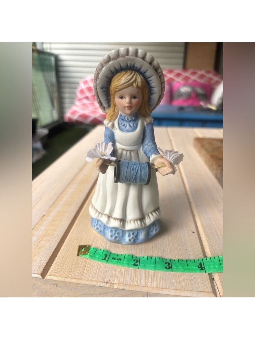 VINTAGE Blue & White Porcelain Seamstress Figurine • Thread & Pins Craft Lady - Picture 13 of 16